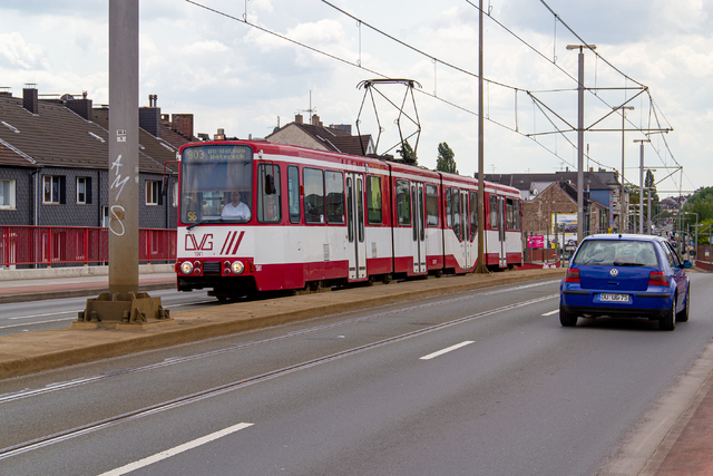 Foto van DVG Düwag GT10NC-DU 1041 Tram door Martin
