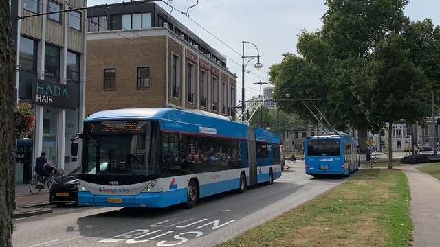 Foto van HER Hess Swisstrolley 5250 Gelede bus door_gemaakt Stadsbus
