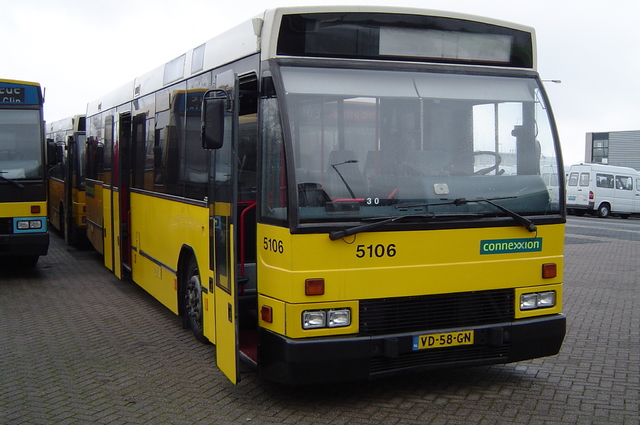 Foto van CXX Den Oudsten B88 5106 Standaardbus door wyke2207
