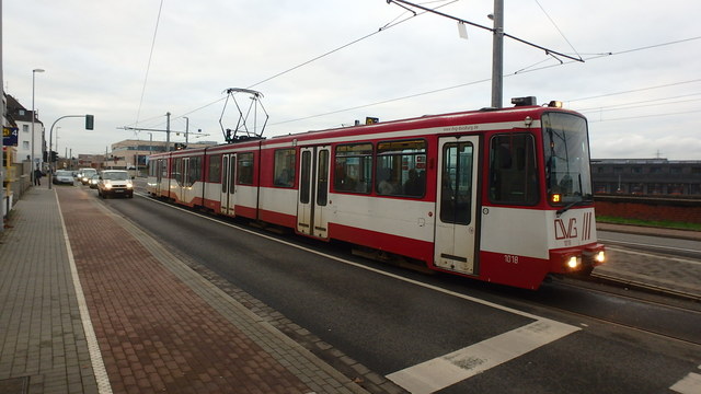 Foto van DVG Düwag GT10NC-DU 1018 Tram door Perzik