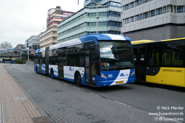 Foto van GVU Van Hool AG300 7865 Gelede bus door_gemaakt Busentrein