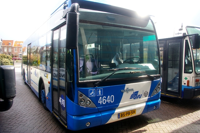 Foto van GVU Van Hool AG300 4640 Gelede bus door wyke2207