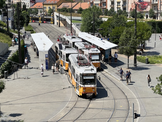 Foto van BKK Tatra T5C5 4007 Tram door_gemaakt Stadsbus
