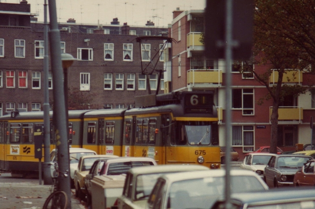 Foto van GVB 6G-Tram 675 Tram door Roel1953