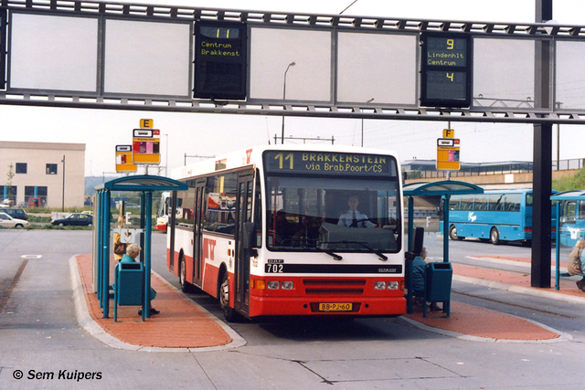 Foto van CVD Berkhof 2000NL 702 Standaardbus door RW2014