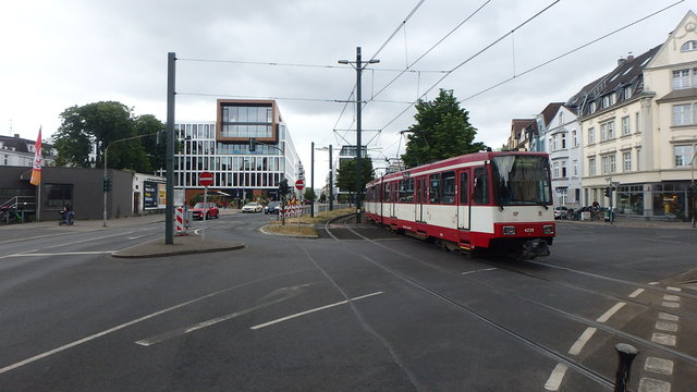 Foto van Rheinbahn Stadtbahnwagen B 4239 Tram door Perzik