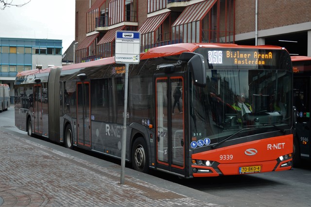 Foto van CXX Solaris Urbino 18 9339 Gelede bus door wyke2207
