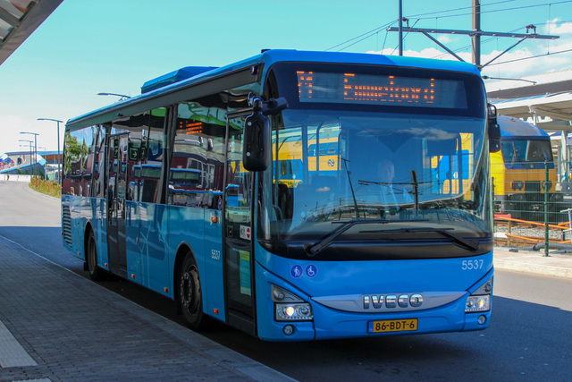 Foto van OVinIJ Iveco Crossway LE (12mtr) 5537 Standaardbus door_gemaakt Bussenentreinenrondzwolle