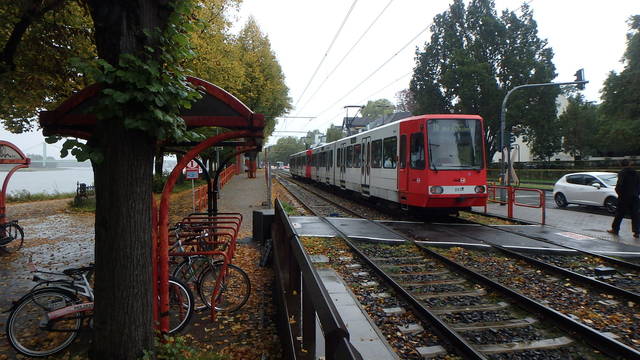 Foto van KVB Stadtbahnwagen B 2234 Tram door_gemaakt Perzik