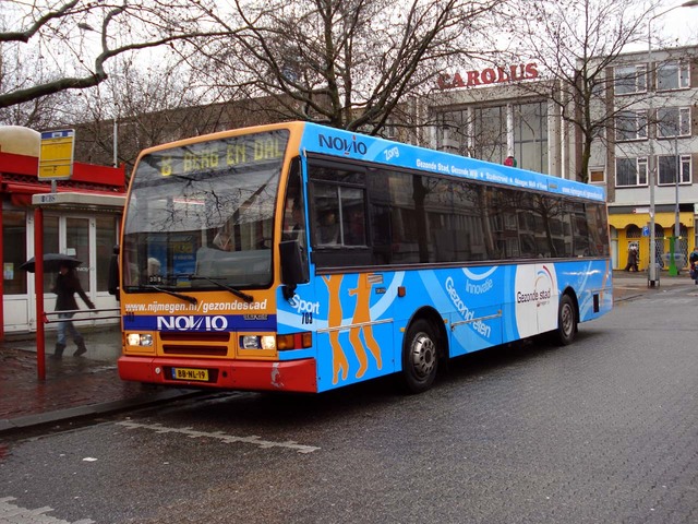 Foto van NVO Berkhof 2000NL 703 Standaardbus door DennisNijmegen