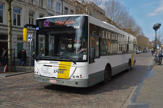 Foto van DeLijn Jonckheere Transit 2000 5128 Standaardbus door_gemaakt wyke2207