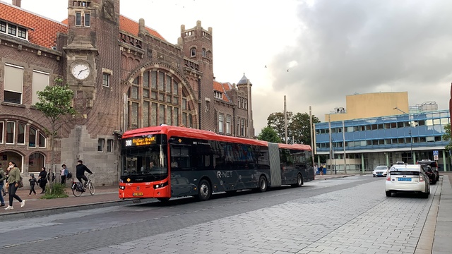 Foto van CXX Ebusco 2.2 (18mtr) 9805 Gelede bus door Stadsbus