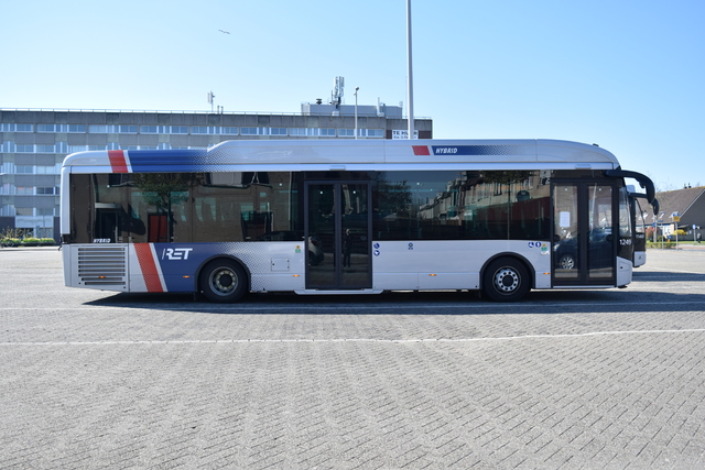 Foto van RET VDL Citea SLE-120 Hybrid 1249 Standaardbus door AndreRomp