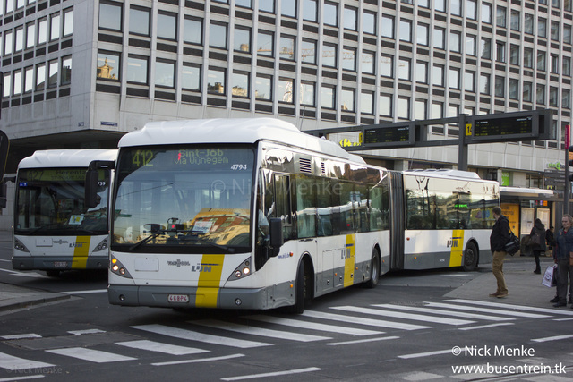 Foto van DeLijn Van Hool AG300 4794 Gelede bus door_gemaakt Busentrein