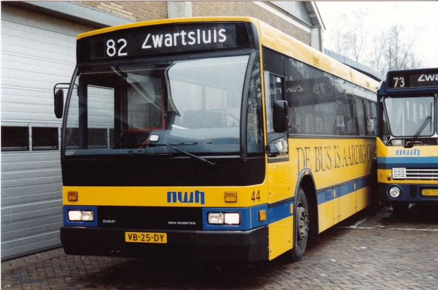 Foto van DVMNWH Den Oudsten B88 4049 Standaardbus door wyke2207