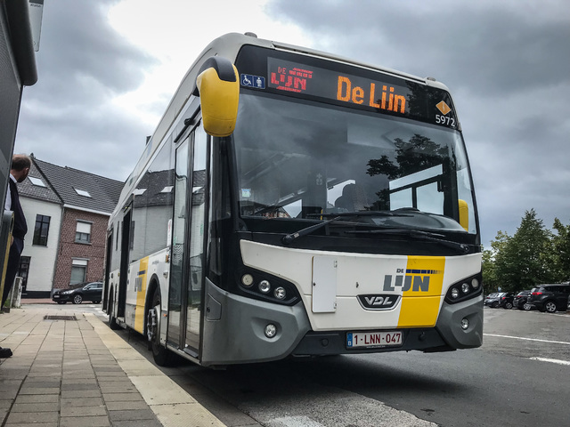 Foto van DeLijn VDL Citea SLF-120 Hybrid 5972 Standaardbus door_gemaakt Delijn821