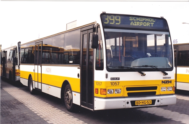 Foto van NZH Berkhof 2000NL 1057 Standaardbus door wyke2207