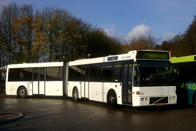 Foto van CXX Berkhof Duvedec G 9044 Gelede bus door wyke2207
