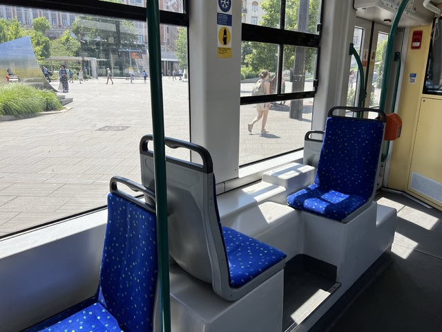 Foto van BKK Siemens Combino (2-richting) 2040 Tram door_gemaakt Stadsbus