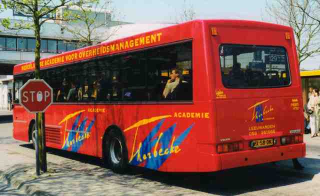 Foto van FRAM Berkhof 2000NL 4752 Standaardbus door Jelmer