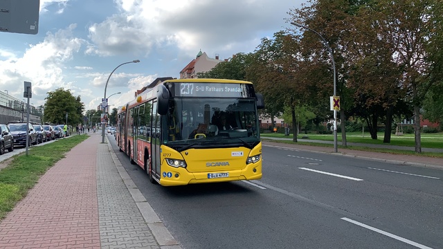 Foto van BVG Scania Citywide LFA 4777 Gelede bus door_gemaakt Stadsbus