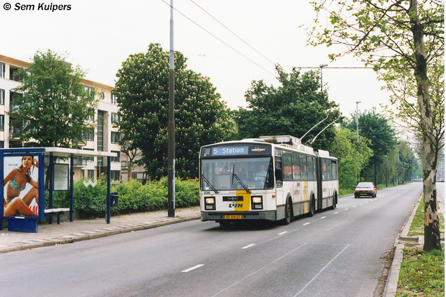 Foto van ON Van Hool AG280T 226 Gelede bus door RW2014