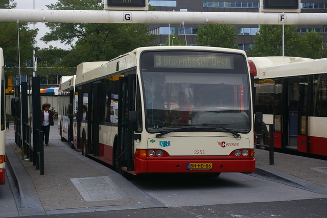 Foto van HER Berkhof Premier 12 LPG 2251 Standaardbus door wyke2207