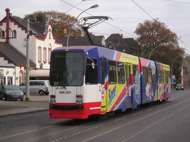 Foto van SWK Stadtbahnwagen M/N 8 832 Tram door Perzik