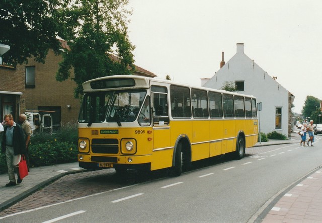 Foto van CXX DAF MB200 9895 Standaardbus door JanWillem