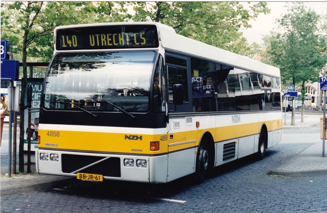Foto van CXX Berkhof Duvedec 4858 Standaardbus door wyke2207