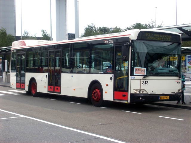 Foto van HTM Berkhof Diplomat 313 Standaardbus door wyke2207