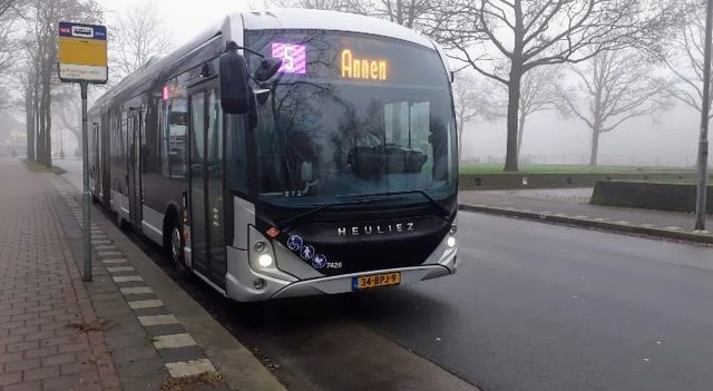 Foto van QBZ Heuliez GX437 ELEC 7426 Gelede bus door Draken-OV