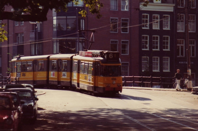 Foto van GVB 6G-Tram 696 Tram door Roel1953