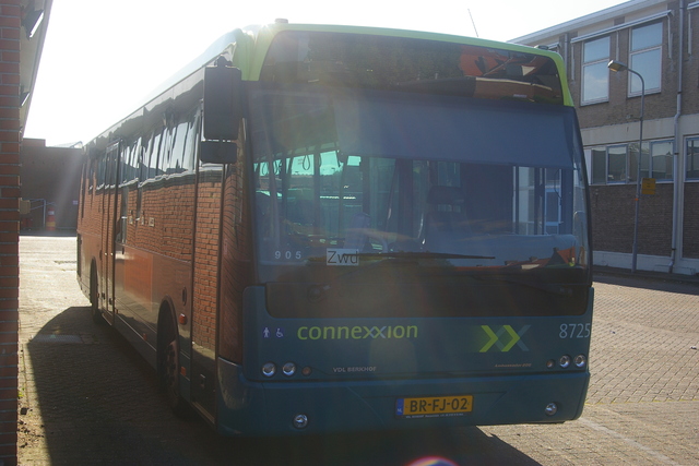 Foto van CXX VDL Ambassador ALE-120 8725 Standaardbus door wyke2207