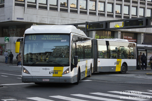 Foto van DeLijn Van Hool AG300 4805 Gelede bus door Busentrein