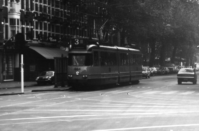 Foto van GVB 5G-Tram 664 Tram door Roel1953