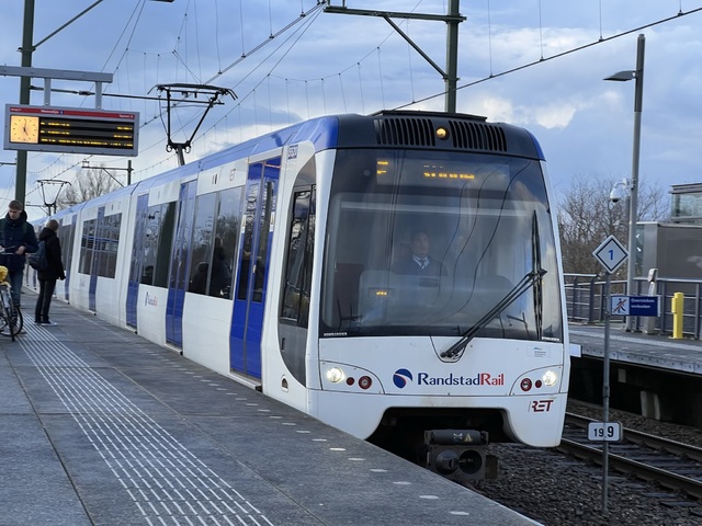 Foto van RET RSG3 5520 Metro door Stadsbus