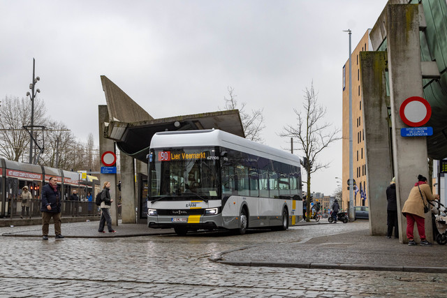 Foto van DeLijn Van Hool A12 621100 Standaardbus door Treinspottertje