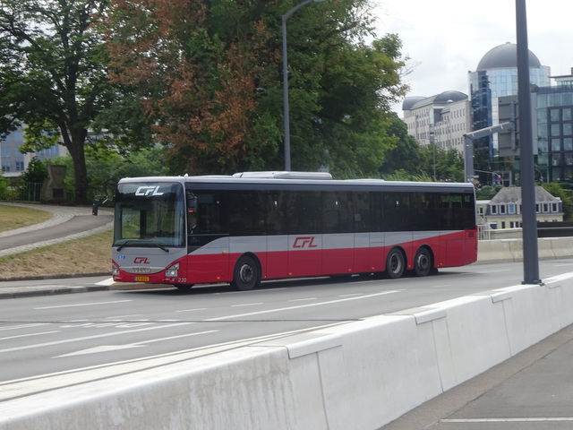 Foto van CFL Iveco Crossway LE (15mtr) 220 Standaardbus door Rotterdamseovspotter