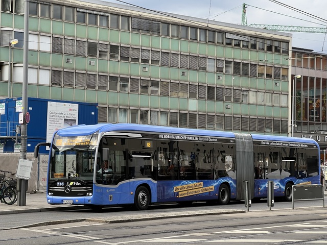 Foto van MVG Mercedes-Benz eCitaro G 5014 Gelede bus door_gemaakt Stadsbus