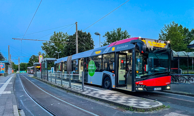 Foto van Rheinbahn Solaris Urbino 18 8545 Gelede bus door_gemaakt svanpoppel