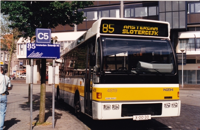 Foto van CXX Berkhof Duvedec 4819 Standaardbus door wyke2207