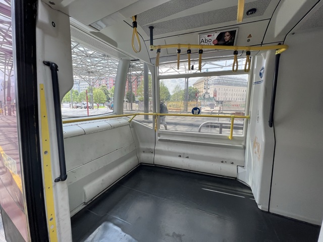 Foto van WL ULF 616 Tram door Stadsbus