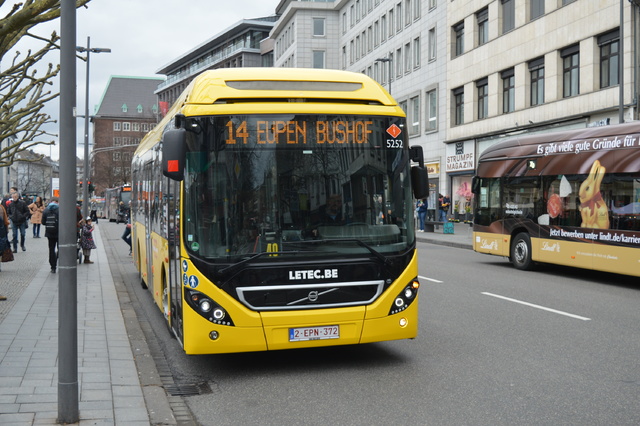 Foto van TEC Volvo 7900 Hybrid 5252 Standaardbus door wyke2207