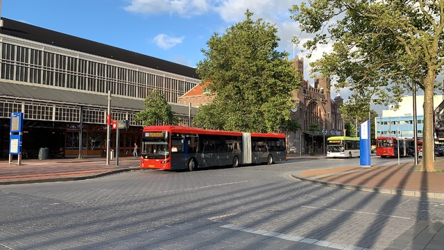 Foto van CXX Ebusco 2.2 (18mtr) 9805 Gelede bus door_gemaakt Stadsbus