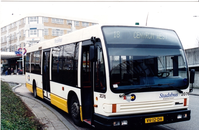 Foto van CXX Den Oudsten B90 2076 Standaardbus door wyke2207