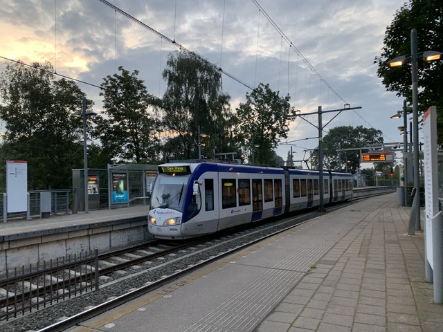 Foto van HTM RegioCitadis 4059 Tram door Stadsbus