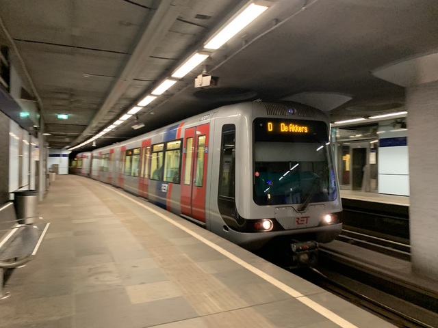 Foto van RET MG2/1 5331 Metro door_gemaakt Stadsbus