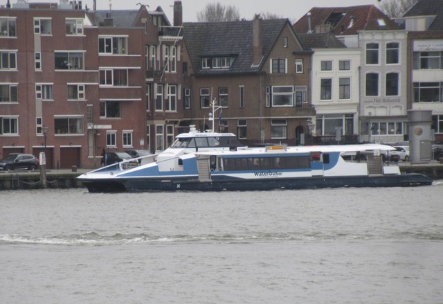 Foto van ARR Waterbus 813 Veerpont door_gemaakt Rotterdamseovspotter