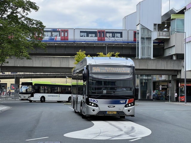 Foto van RET VDL Citea SLE-120 Hybrid 1219 Standaardbus door Stadsbus